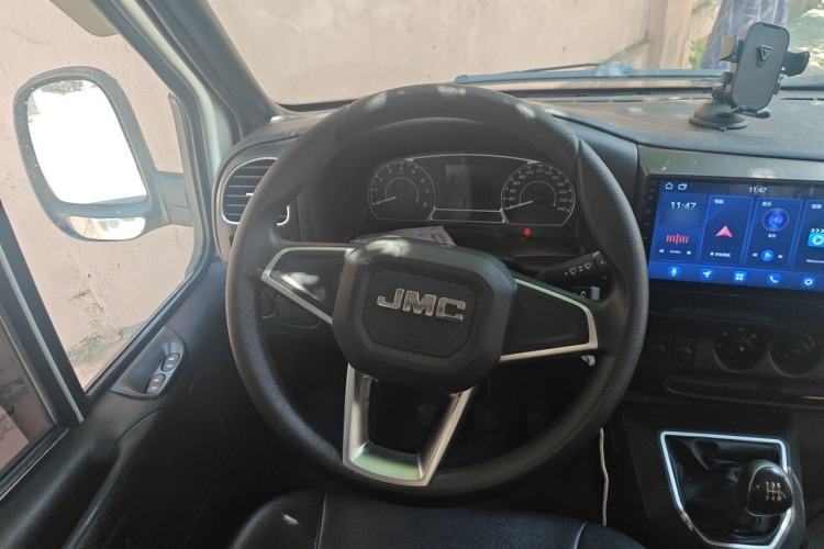 Used JMC Transit 2019 2.8T Commercial Version Short Wheelbase Mid-Roof 6-Seater China VI JX493 Steering Wheel