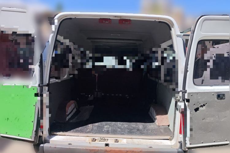 Used JMC Transit 2019 2.8T Commercial Version Intelligent Automatic Transmission Short Wheelbase Mid-Roof Design 6 Seats China VI Emission Standard – JX493 Trunk