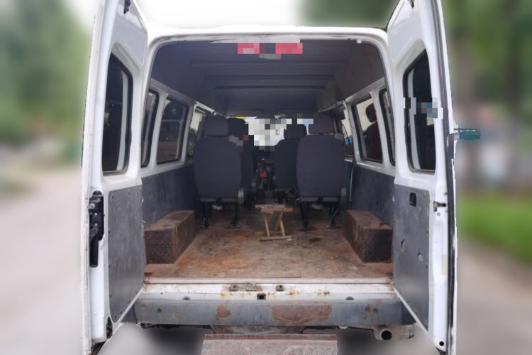 Used JMC Transit 2019 2.8T Commercial Version Long Wheelbase Mid-Roof 6-Seater Rear Single Tire China VI Emission Standard – JX493 Trunk