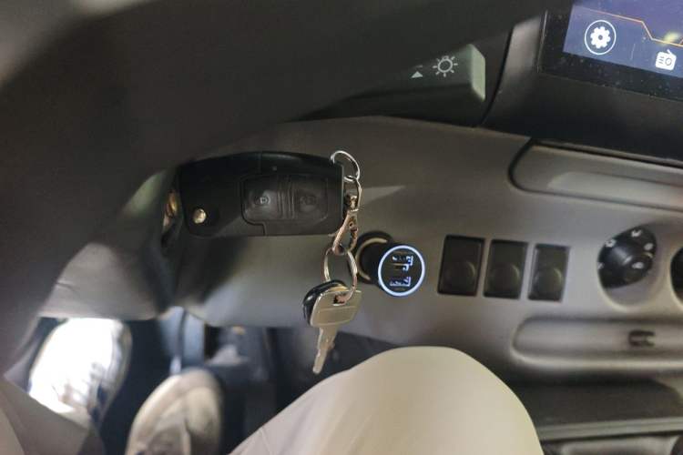 Used JMC Transit  Vehicle Key