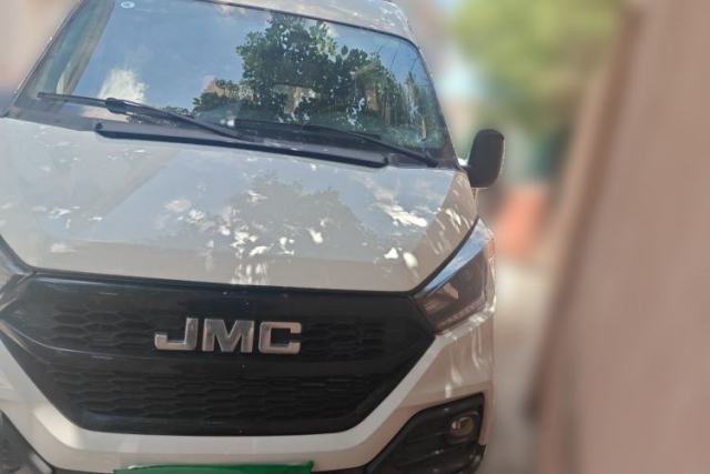 Used JMC Transit 2019 2.8T Commercial Version Short Wheelbase Mid-Roof 6-Seater China VI JX493