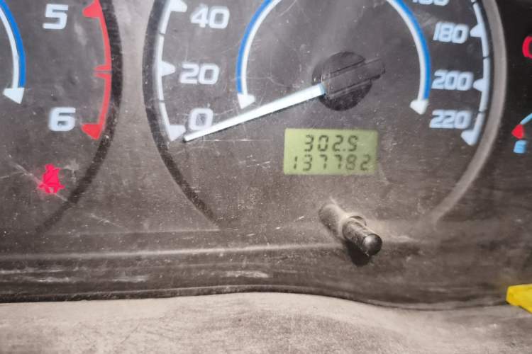 Used JMC Transit  Odometer Close Up