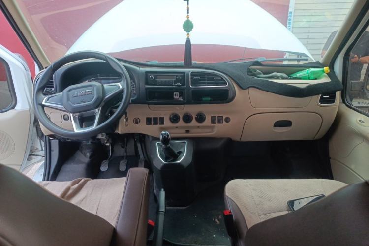 Used JMC Transit 2020 2.8T Business-Grade Long Wheelbase Mid-Roof 9-Seater China VI JX493 Center Console