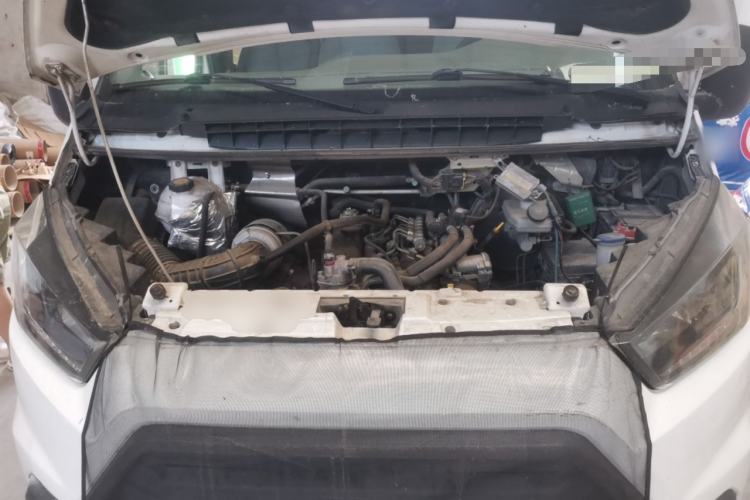 Used JMC Transit  Engine Bay