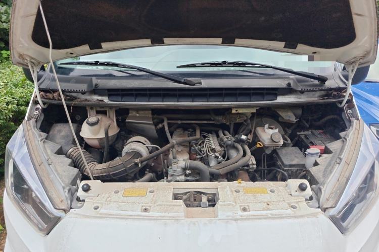Used JMC Transit  Engine Bay