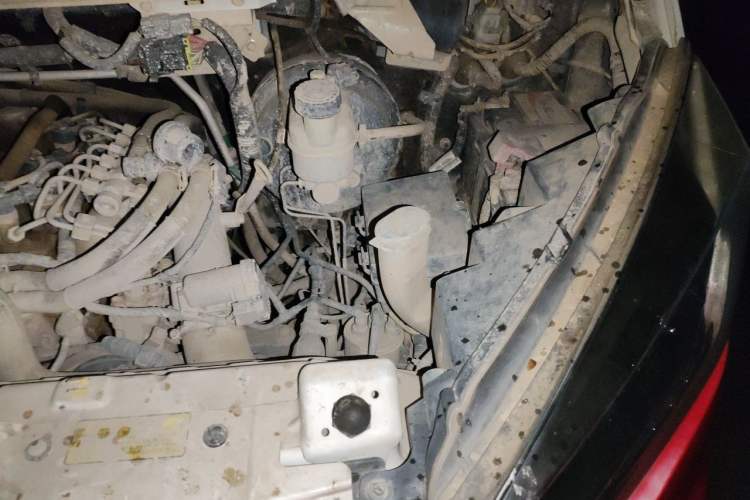 Used JMC Transit  Engine Bay Left
