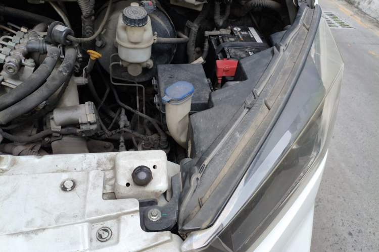Used JMC Transit  Engine Bay Left