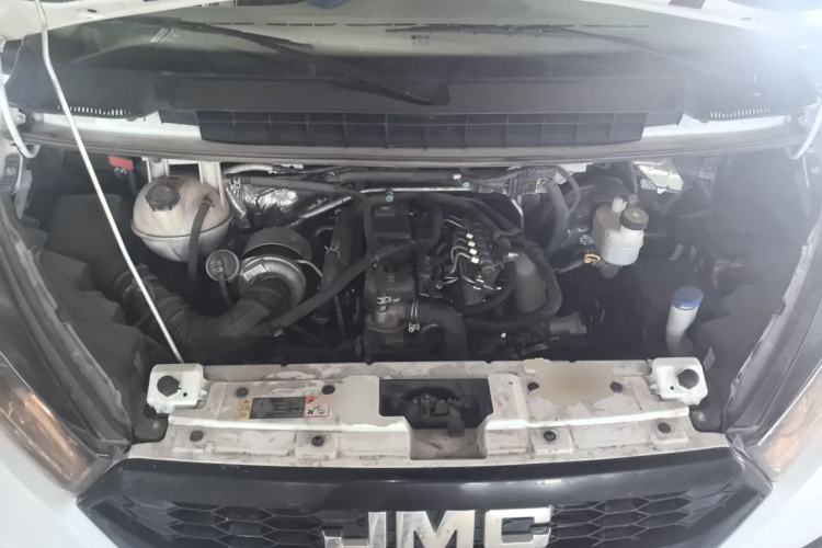 Used JMC Transit 2020 2.8T Business-Grade Long Wheelbase Mid-Roof 9-Seater China VI JX493 Engine Bay
