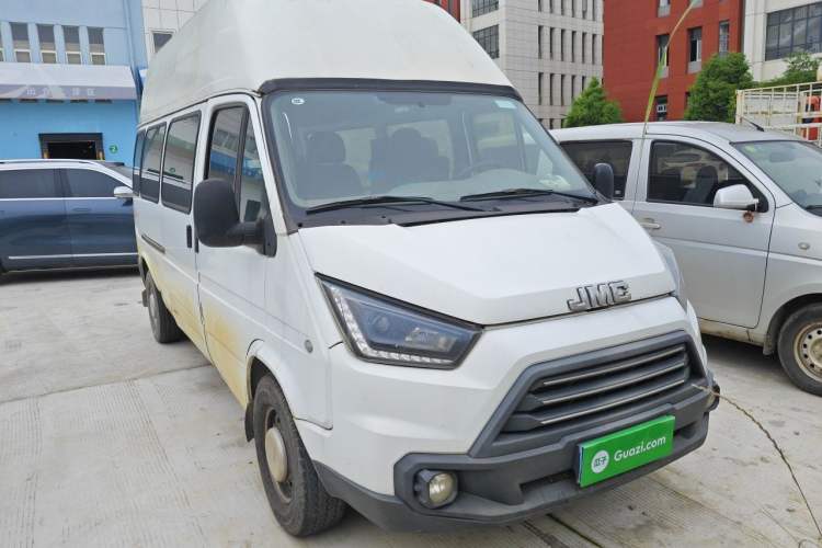 Used JMC Transit  Front Right 45 Deg