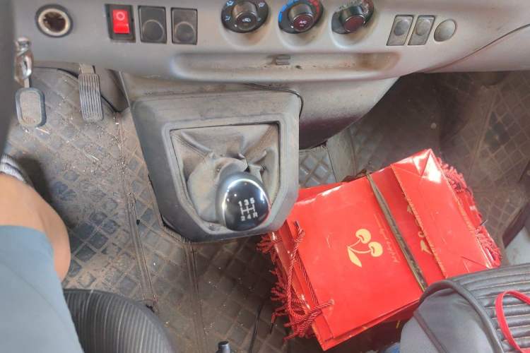 Used JMC Transit  Gear Lever