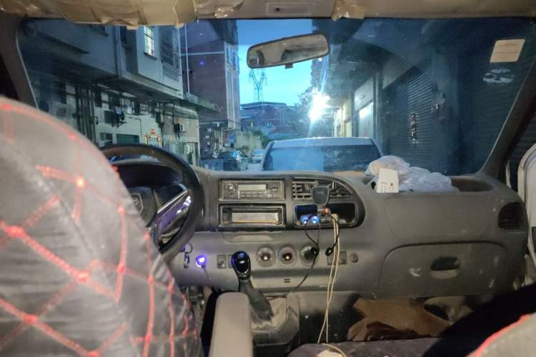Used JMC Transit  Headliner