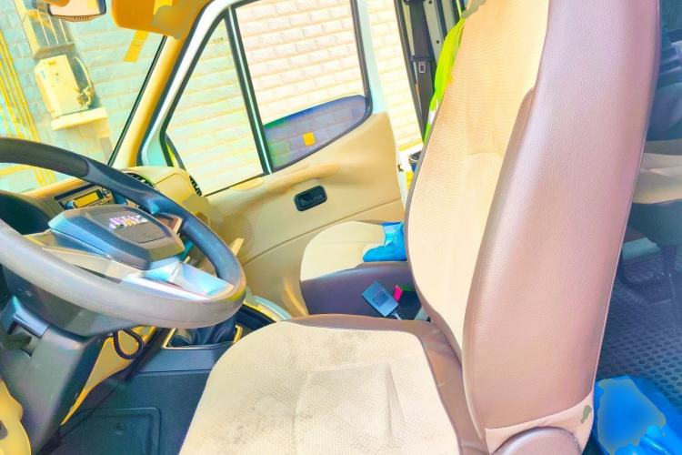 Used JMC Transit 2020 2.8T Business-Grade Long Wheelbase Mid-Roof 9-Seater China VI JX493 Left Front Seat