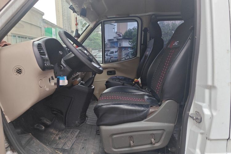 Used JMC Transit 2020 2.8T Business-Grade Long-Wheelbase Mid-Roof 9-Seater China V Emission Standard JX493 Left Front Seat