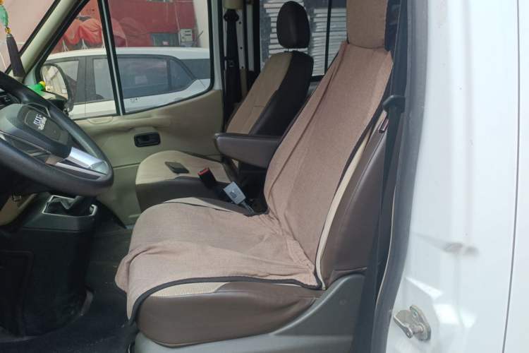 Used JMC Transit 2020 2.8T Business-Grade Long Wheelbase Mid-Roof 9-Seater China VI JX493 Left Front Seat