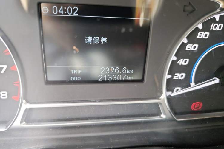 Used JMC Transit 2020 2.8T Business-Grade Long Wheelbase Mid-Roof 9-Seater China VI JX493 Odometer Close Up