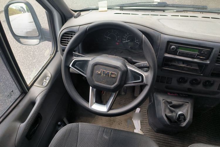 Used JMC Transit 2020 2.8T Business-Grade Long-Wheelbase Mid-Roof 9-Seater China V Emission Standard JX493 Steering Wheel