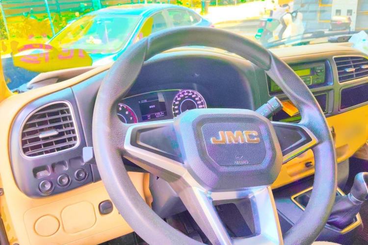Used JMC Transit 2020 2.8T Business-Grade Long Wheelbase Mid-Roof 9-Seater China VI JX493 Steering Wheel