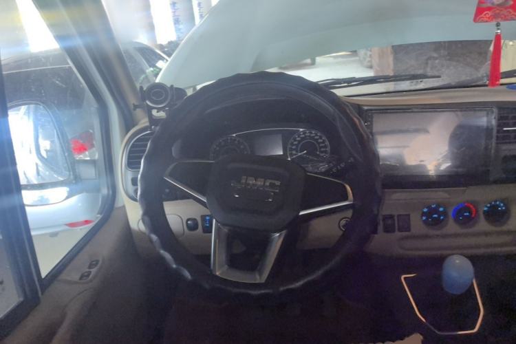 Used JMC Transit 2020 2.8T Business-Grade Long Wheelbase Mid-Roof 9-Seater China VI JX493 Steering Wheel