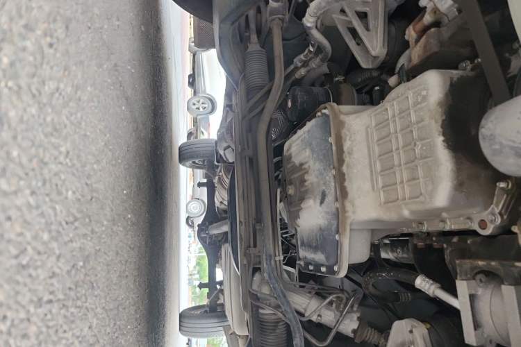 Used JMC Transit 2021 2.8T Space King Standard Version Short Wheelbase Mid-Height Roof 3-Seater Diesel Euro VI JX493 Chassis Front