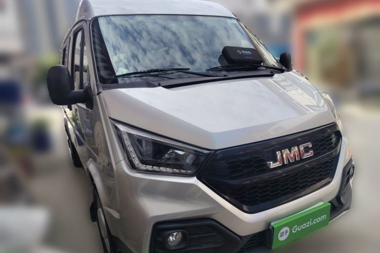 Used JMC Transit 2021 2.8T Space King Standard Version Short Wheelbase Mid-Height Roof 6-Seater Diesel Euro VI JX493 Front Right 45 Deg