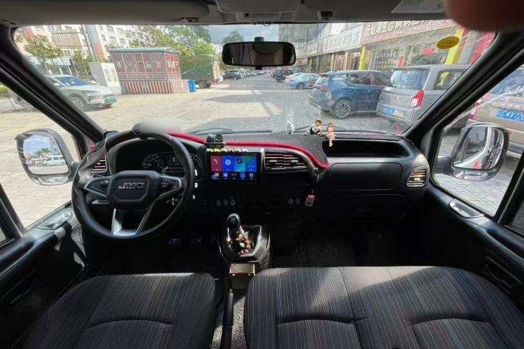 Used JMC Transit 2021 2.8T Space King Standard Version Short Wheelbase Mid-Height Roof 6-Seater Diesel Euro VI JX493 Audio And AC Panel