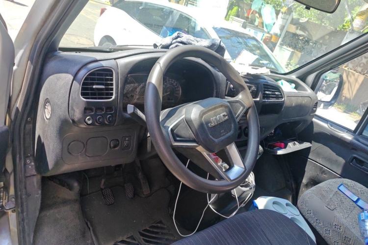 Used JMC Transit 2021 2.8T Space King Taurus Long Wheelbase Mid-Height Rear Single Tire – Step 6-Seater Diesel Euro VI JX493 Center Console
