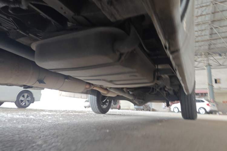 Used JMC Transit 2021 2.8T Space King Standard Version Long Wheelbase Mid-Height Roof Rear Single Tire – Step 6-Seater Diesel China VI Emission Standard JX493 Chassis Front Left