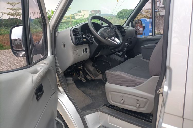 Used JMC Transit 2021 2.8T Space King Taurus Short Wheelbase Mid-Height 6-Seater Diesel Euro VI JX493 Driver Seat