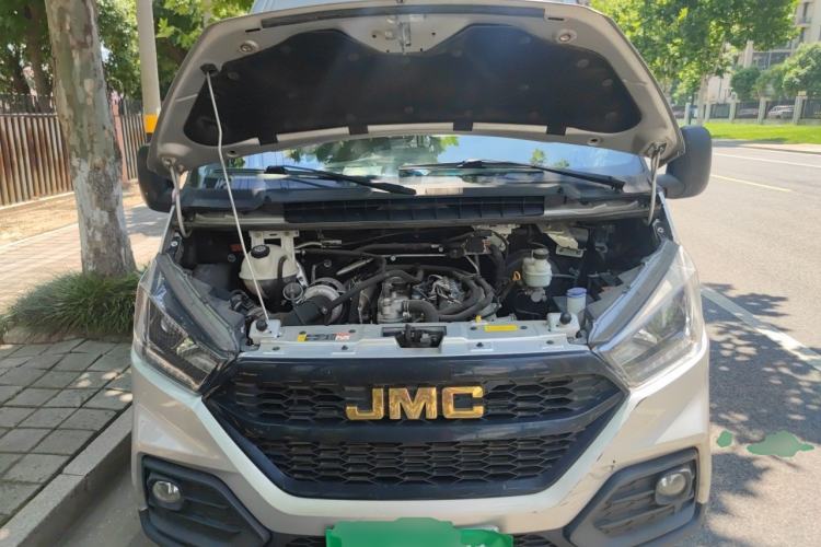 Used JMC Transit 2021 2.8T Space King Taurus Short Wheelbase Mid-Height 6-Seater Diesel Euro VI JX493 Engine Bay