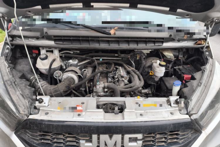 Used JMC Transit 2021 2.8T Space King Standard Version Long Wheelbase Mid-Height Roof Rear Single Tire – Step 6-Seater Diesel China VI Emission Standard JX493 Engine Bay