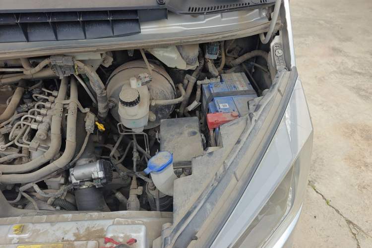 Used JMC Transit  Engine Bay Left