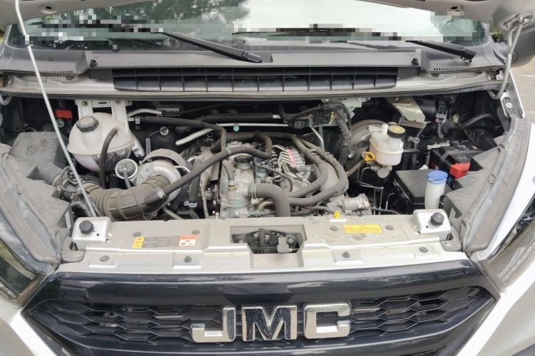 Used JMC Transit 2021 2.8T Space King Taurus Short Wheelbase Mid-Height 6-Seater Diesel Euro VI JX493 Engine Bay