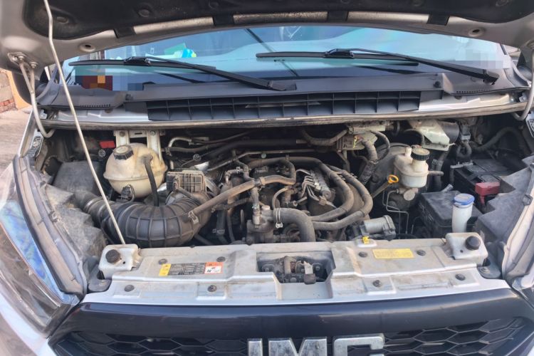 Used JMC Transit 2021 2.8T Space King Standard Version Short Wheelbase Mid-Height Roof 6-Seater Diesel Euro VI JX493 Engine Bay