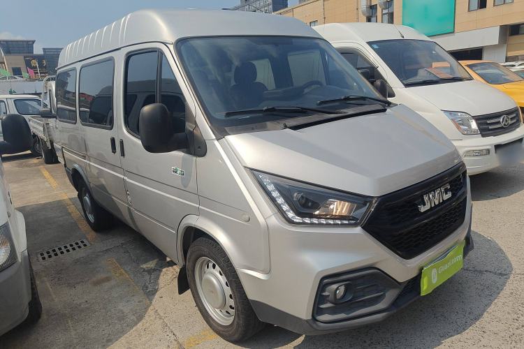 Used JMC Transit 2021 2.8T Space King Standard Version Short Wheelbase Mid-Height Roof 6-Seater Diesel Euro VI JX493 Front Right 45 Deg