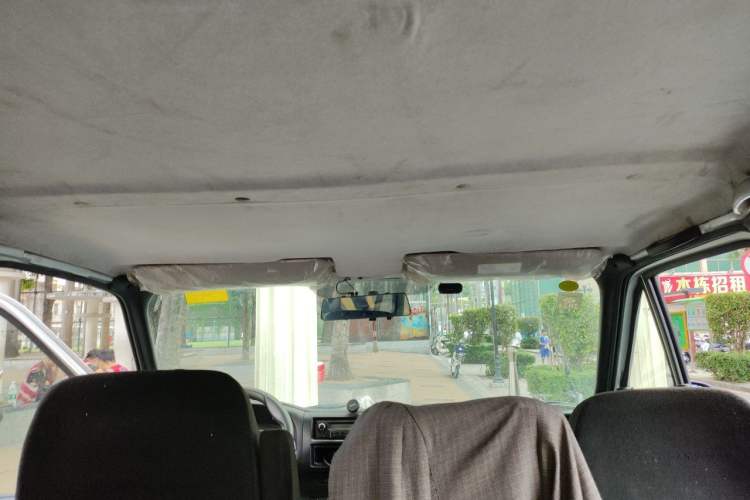 Used JMC Transit 2021 2.8T Space King Standard Version Short Wheelbase Mid-Height Roof 6-Seater Diesel Euro VI JX493 Headliner