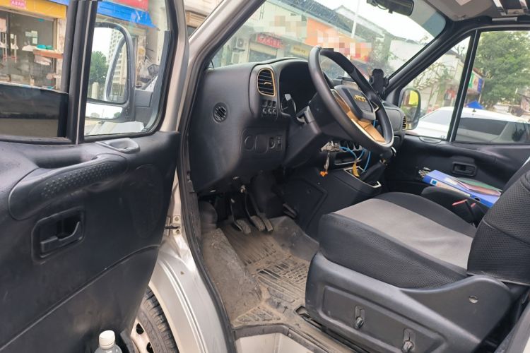 Used JMC Transit 2021 2.8T Space King Taurus Long Wheelbase Mid-Height Rear Single Tire – Step 6-Seater Diesel Euro VI JX493 Interior 3