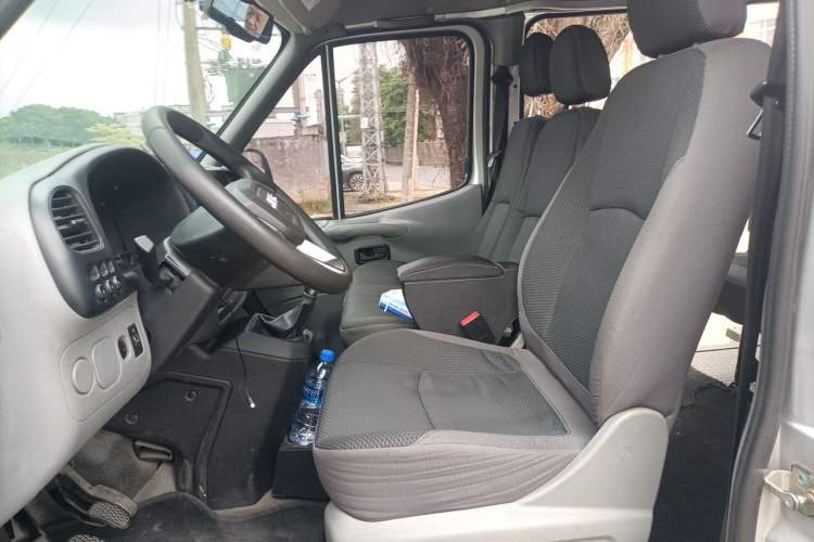 Used JMC Transit 2021 2.8T Space King Taurus Short Wheelbase Mid-Height 6-Seater Diesel Euro VI JX493 Left Front Seat