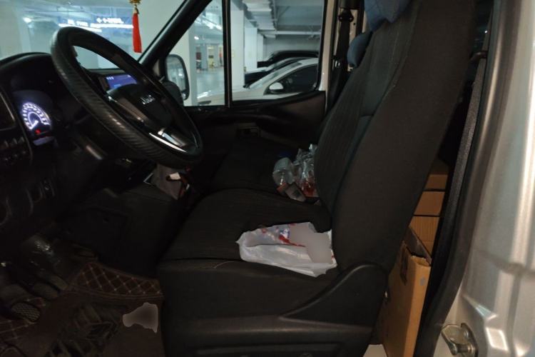 Used JMC Transit 2021 2.8T Space King Standard Version Short Wheelbase Mid-Height Roof 6-Seater Diesel Euro VI JX493 Left Front Seat
