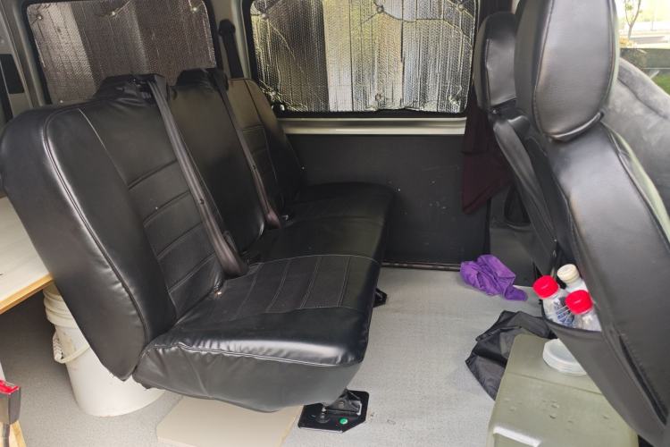 Used JMC Transit 2021 2.8T Space King Standard Version Short Wheelbase Mid-Height Roof 6-Seater Diesel Euro VI JX493 Left Rear Seat