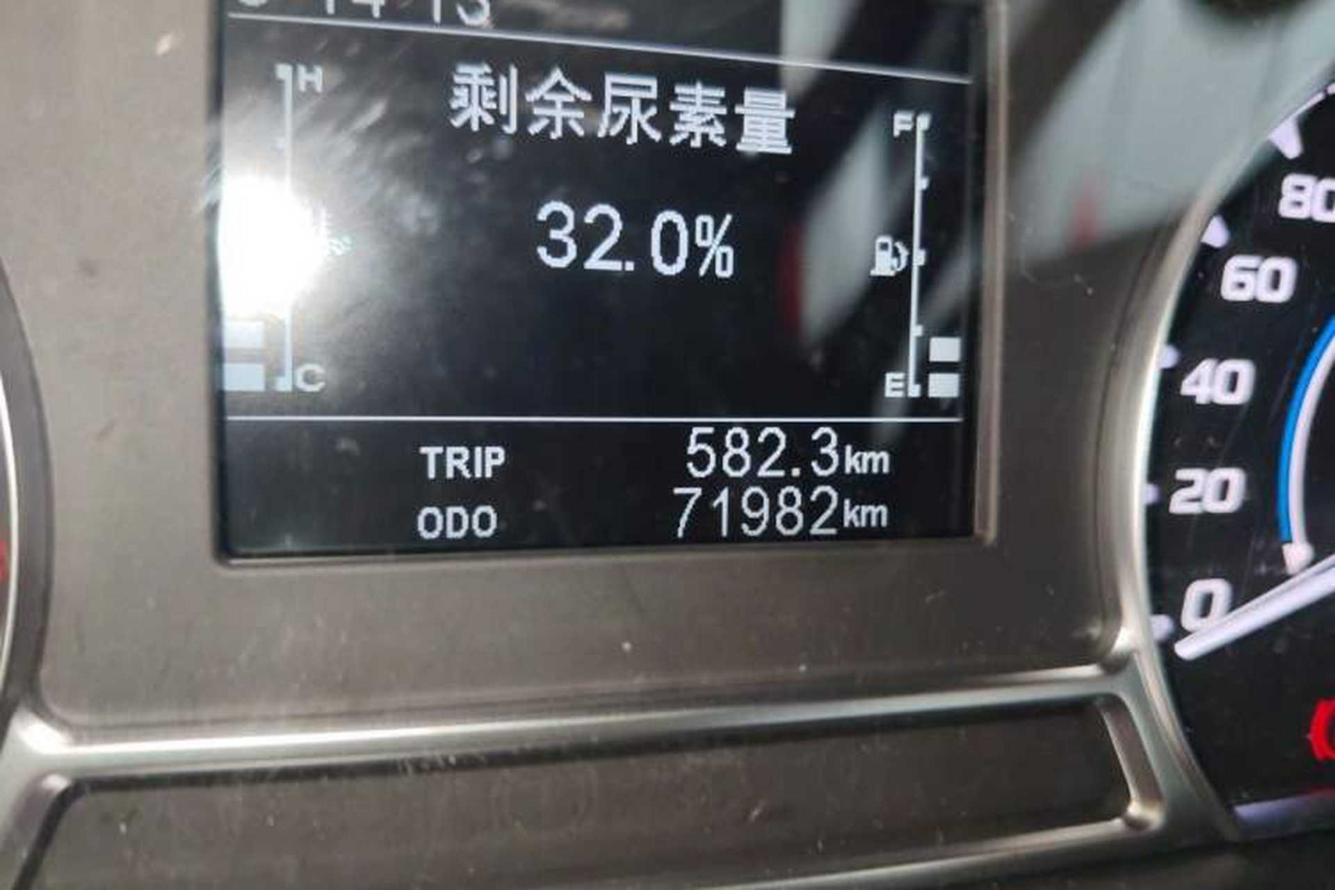 Used JMC Transit 2021 2.8T Space King Standard Version Long Wheelbase Mid-Height Roof Rear Single Tire – Step 6-Seater Diesel China VI Emission Standard JX493 Odometer Close Up
