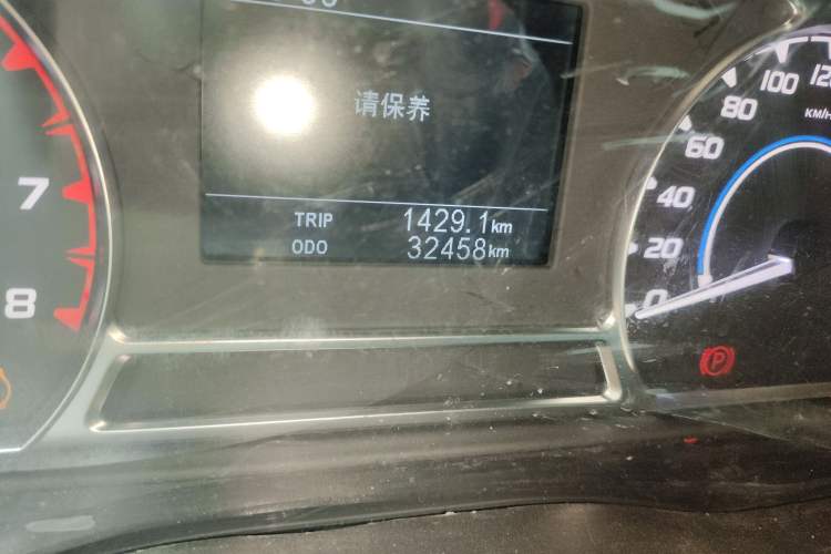 Used JMC Transit 2021 2.8T Space King Standard Version Short Wheelbase Mid-Height Roof 6-Seater Diesel Euro VI JX493 Odometer Close Up
