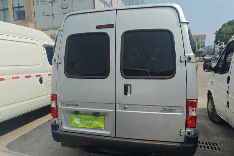 Used JMC Transit 2021 2.8T Space King Standard Version Short Wheelbase Mid-Height Roof 6-Seater Diesel Euro VI JX493 Rear