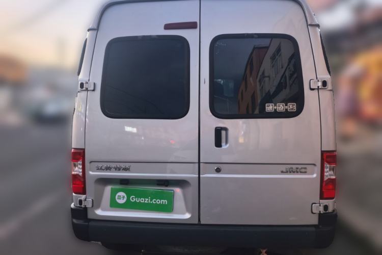 Used JMC Transit 2021 2.8T Space King Standard Version Short Wheelbase Mid-Height Roof 6-Seater Diesel Euro VI JX493 Rear