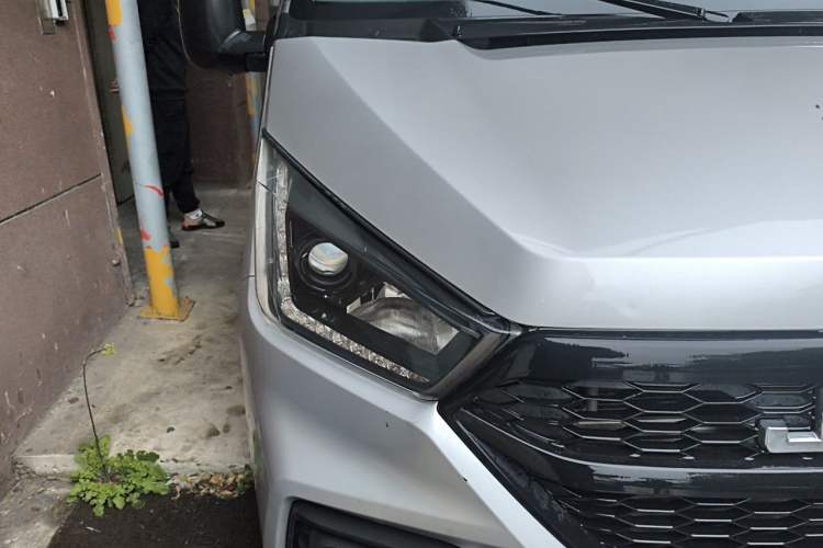 Used JMC Transit  Right Front Headlight