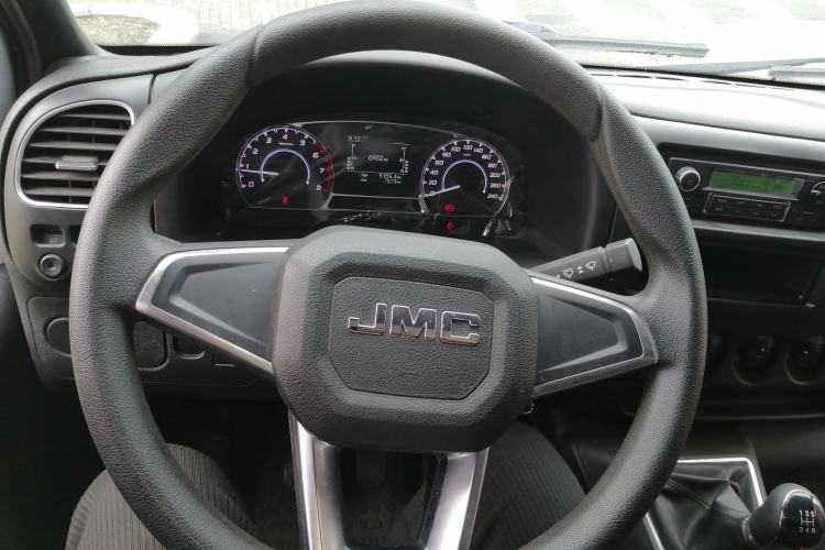 Used JMC Transit 2021 2.8T Space King Standard Version Short Wheelbase Mid-Height Roof 3-Seater Diesel Euro VI JX493 Steering Wheel