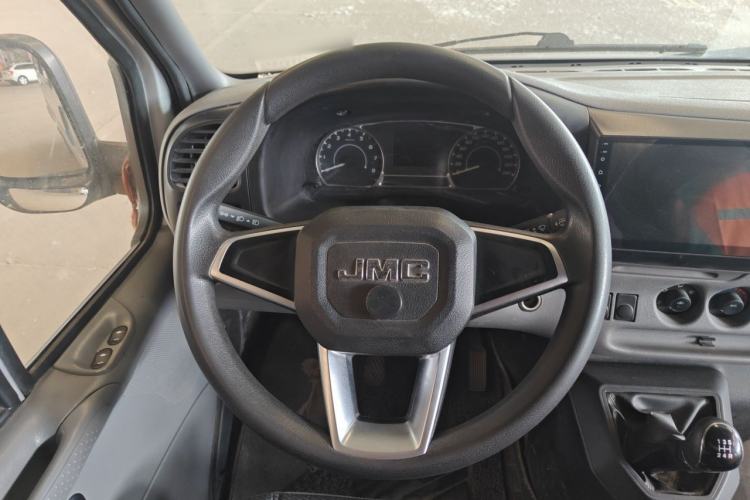 Used JMC Transit 2021 2.8T Space King Standard Version Long Wheelbase Mid-Height Roof Rear Single Tire – Step 6-Seater Diesel China VI Emission Standard JX493 Steering Wheel