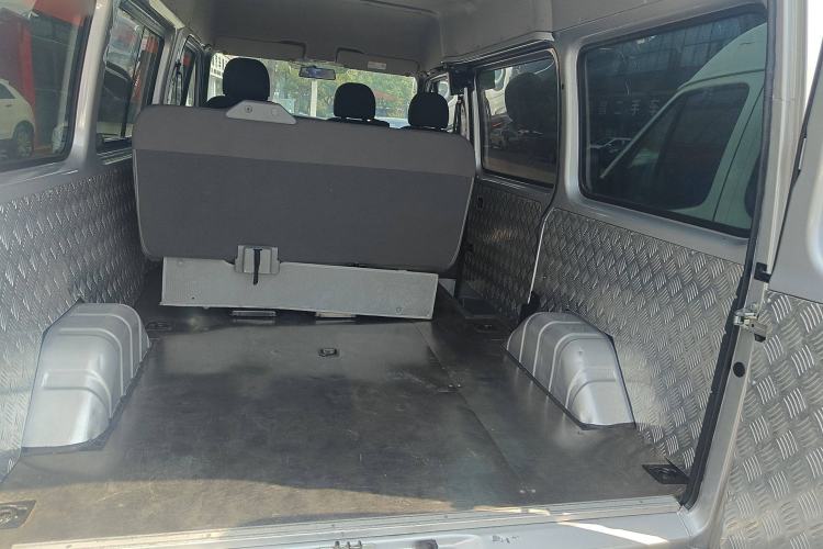 Used JMC Transit 2021 2.8T Space King Standard Version Short Wheelbase Mid-Height Roof 6-Seater Diesel Euro VI JX493 Trunk