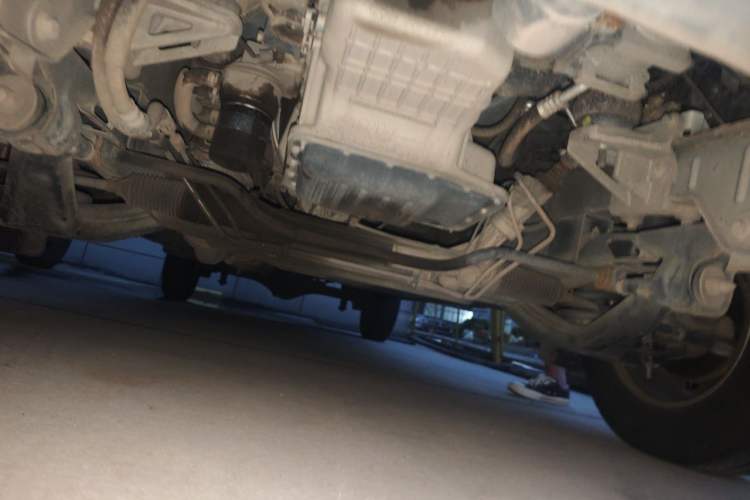 Used JMC Transit 2021 2.8T Space King Taurus Long Wheelbase Mid-Height Rear Single Tire – Step 6-Seater Diesel Euro VI JX493 Chassis Front