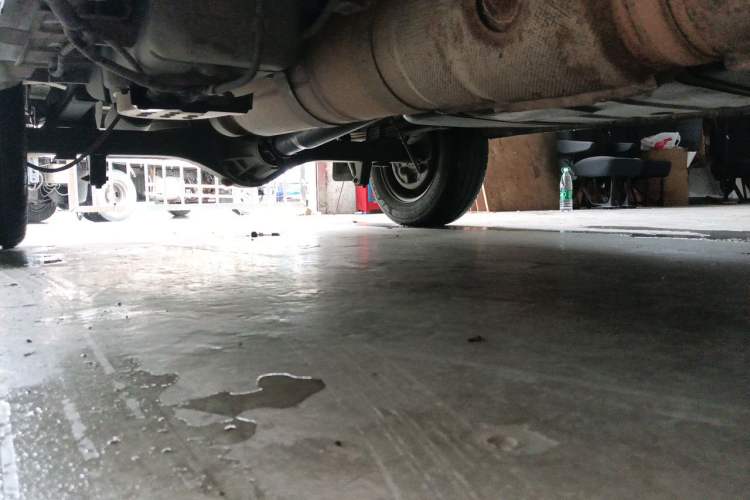 Used JMC Transit 2021 2.8T Space King Taurus Short Wheelbase Mid-Height 6-Seater Diesel Euro VI JX493 Chassis Front Right