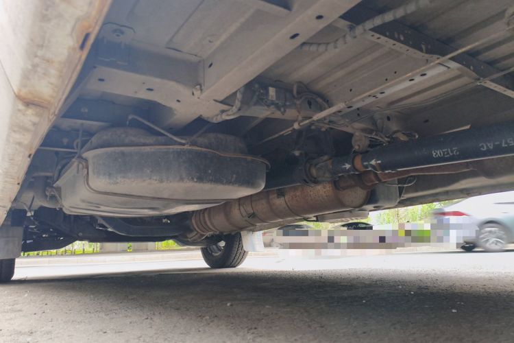 Used JMC Transit 2021 2.8T Space King Taurus Long Wheelbase Mid-Height Rear Single Tire – Step 6-Seater Diesel Euro VI JX493 Chassis Rear Left